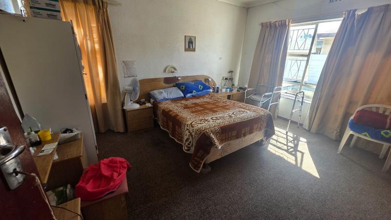 4 Bedroom Property for Sale in Goodwood Park Western Cape